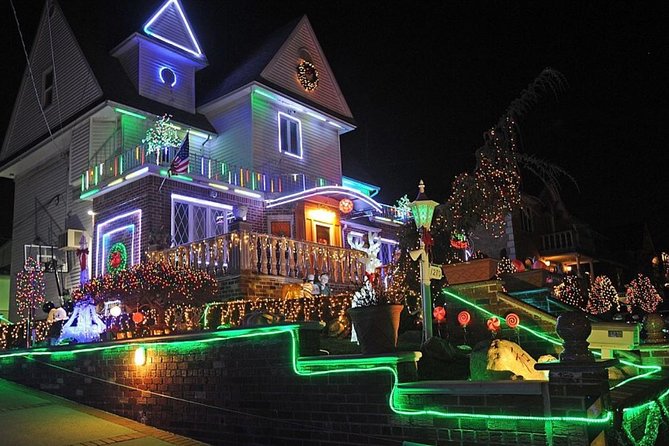 Christmas Lights Tour in Dyker Heights