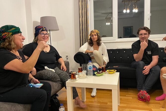 Çiğ Köfte Cooking Class/Night With Traditional Music at Home - Good To Know
