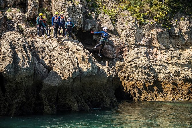 Coasteering in Arrábida