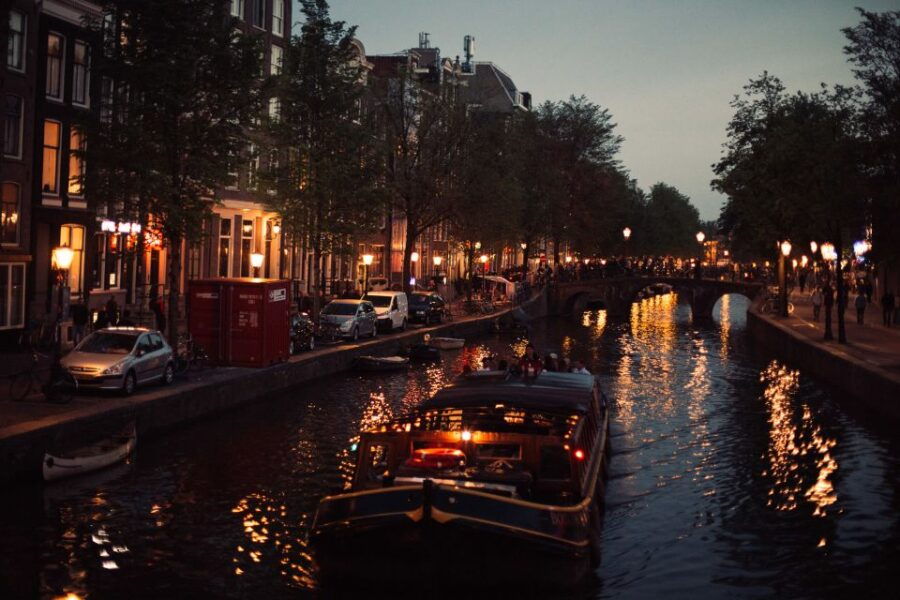 Coffeeshops and Red Light District Private Tour - Good To Know