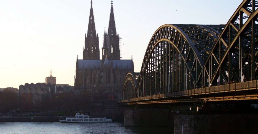 Cologne: Walking Tour With Brewery Visit & Beer Tasting