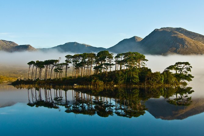 Connemara, Kylemore Abbey and Wild Atlantic Way Tour From Galway