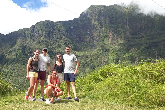 Crossing the Island of TAHITI in a 4x4 Safari (Mountain, Waterfall, River, Basins) - Customer Reviews and Highlights