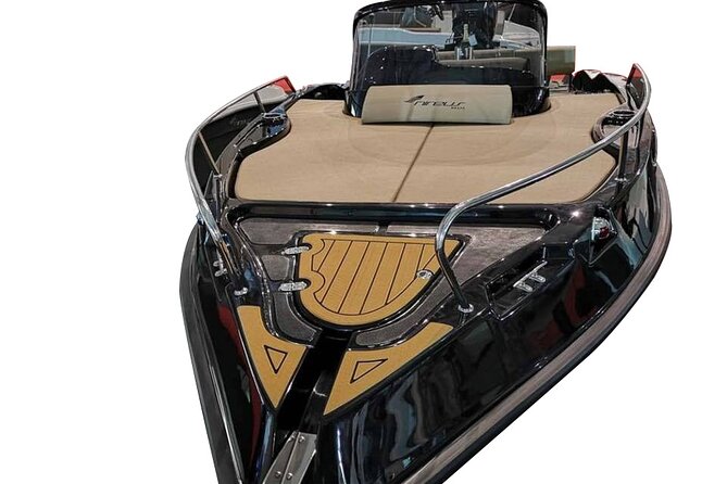 Cruise in Santorini in Luxury No License Required (Boat Diana) - Good To Know