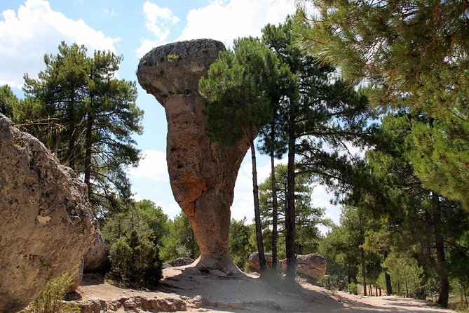 Cuenca Small-Group Tour to Ciudad Encantada and Devils Window