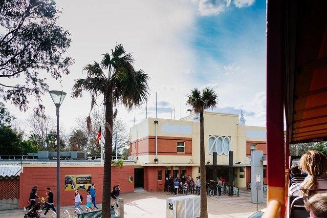 Custom Private Day Tour Melbourne to All Surrounding Areas for up to 11 People - Good To Know