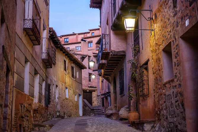 Day Tour in the Medieval Town of Albarracin - Good To Know