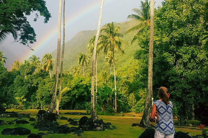 Day Tour to Teahupoo Along Tahitis West Coast, Private Personalised Small Group