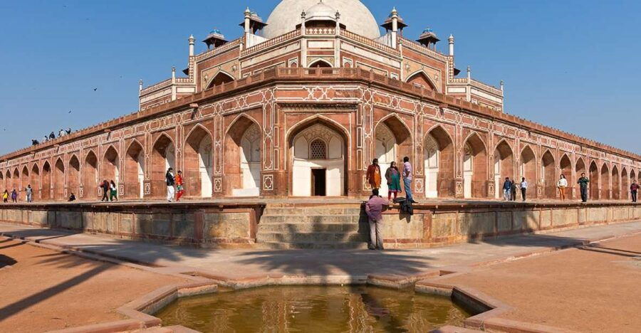 Delhi: Private Tour of Old and New Delhi With Spice Market - Good To Know