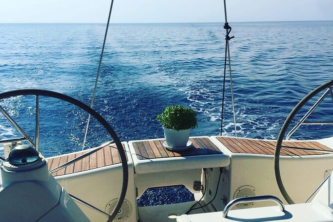 Delos and Rhenia Sailing Adventure With Lunch From Mykonos - Lunch Onboard With Refreshments
