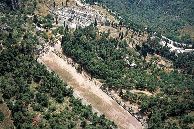 Delphi English Guided Tour With Transportation