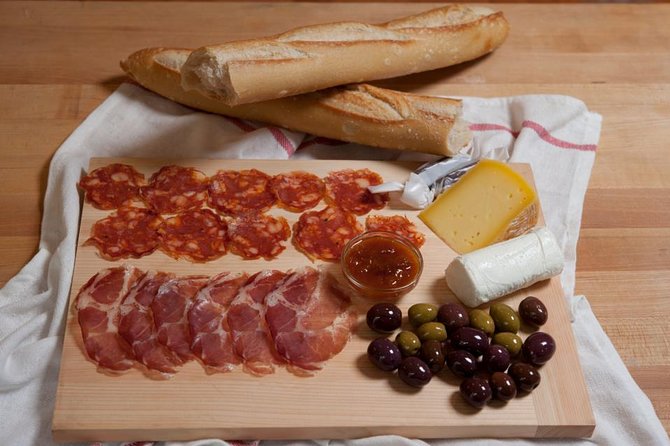 Deluxe Picnic for 2 (Grab and Go) - Good To Know