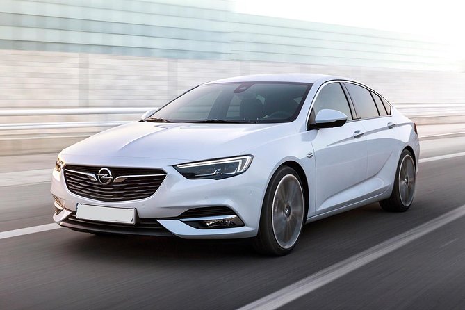 Departure Private Transfer From DUSseldorf City to DUS Airport by Sedan Car - Good To Know