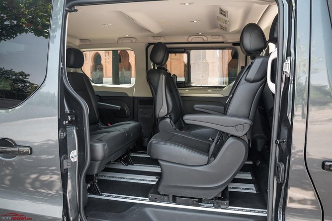 Departure Private Transfer Riga City to Riga Airport RIX by Minivan - Transfer Details