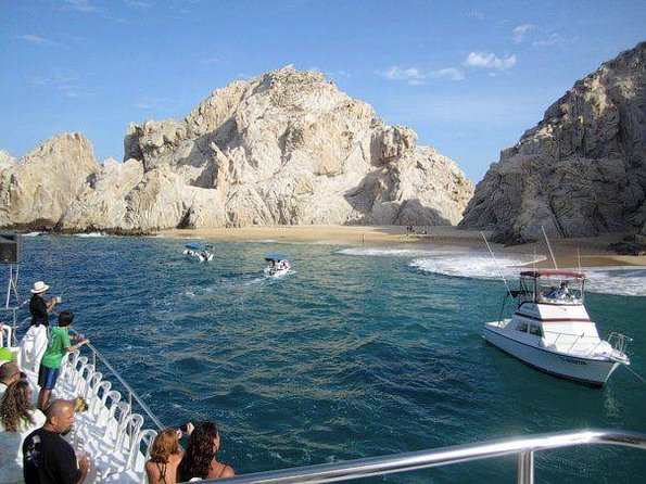 Discover Scuba Diving Around Los Cabos