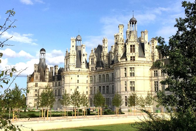 Discover the Castles of Chambord and Chenonceau - Good To Know