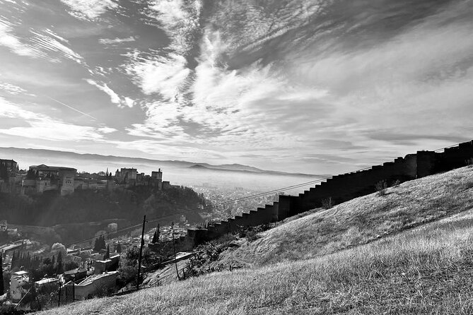 Discover the Caves of San Miguel and Sacromonte Private Tour