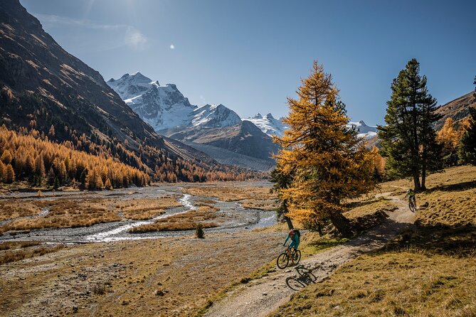 Discover the Formidable Lake of the Chamonix Valley MTB E-Bike