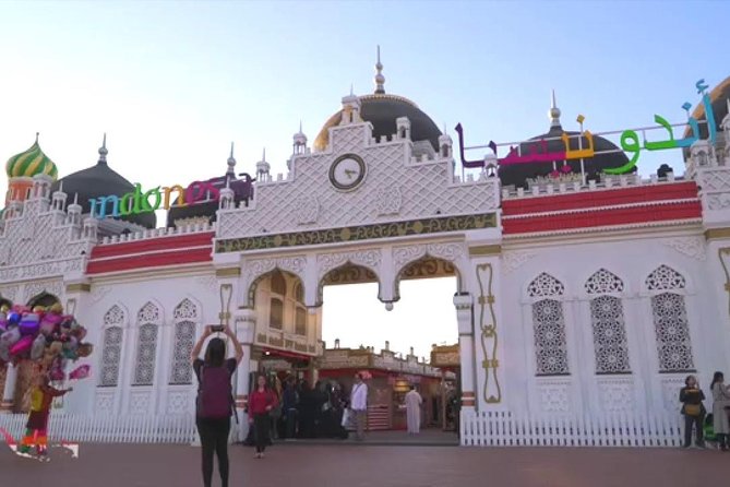 Dubai Global Village & Miracle Garden With Private Transfer for 1 to 5 People - Selecting Date and Travelers