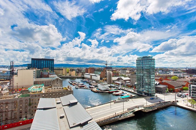 Dublin Airport Transfers : Dublin City to Dublin Airport DUB in Business Car - Private Dublin Airport Transfer Service