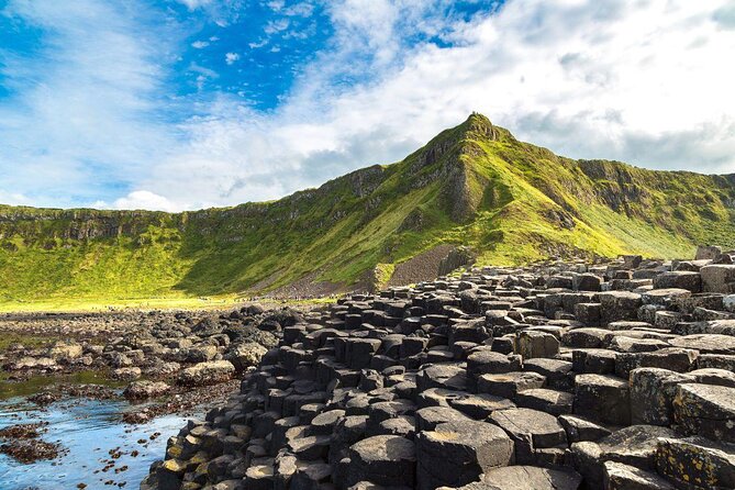 Dublin To Giants Causeway Private Luxury Car Tour - Good To Know