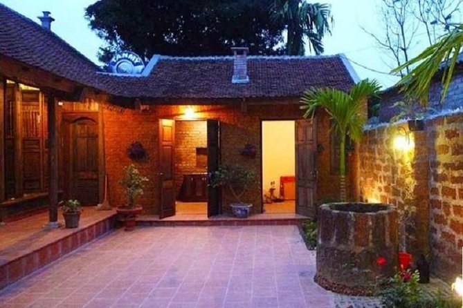 Duong Lam Ancient Village and Mia Pagoda Private Tour Full Day - Tour Details