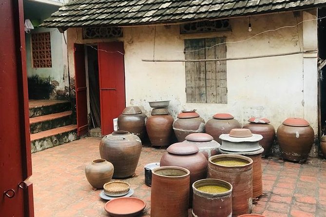 Duong Lam Ancient Village & Mia Pagoda 1 Day Trip - Minimum Travelers Requirement