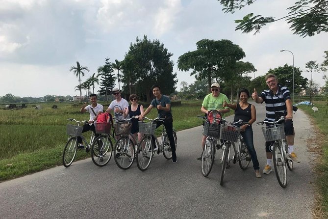 Duong Lam Ancient Village Private Tour - Overview of Duong Lam Ancient Village Tour