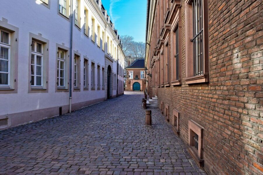 Düsseldorf Old Town - Private Guided Tour