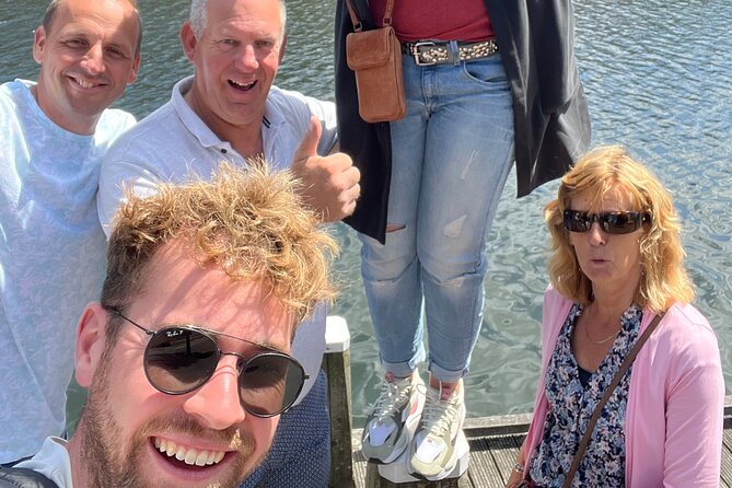 E-Scavenger Hunt Volendam: Explore the City at Your Own Pace - Overview and Features