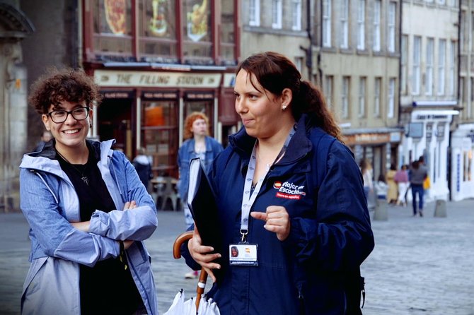 Edinburg 2Hour Nighttime Ghost Tour Spanish Tour Guide