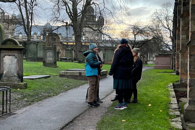 Edinburg : Private Haunted Graveyard Walking Tour - Good To Know