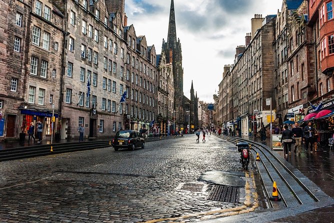 Edinburgh Self Guide - Overview and Whats Included
