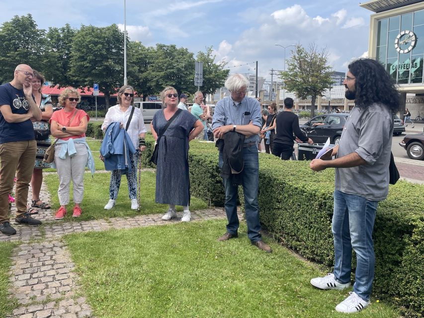 Eindhoven Walking Tour With a Local Comedian as Guide