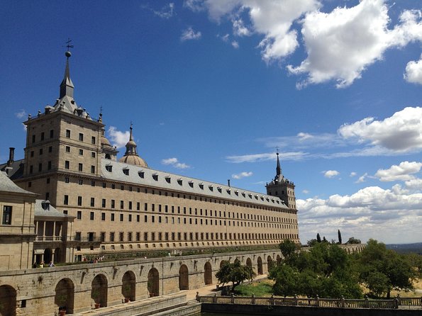 El Escorial, Valley and Toledo Day Tour From Madrid - Time Management and Lunch Arrangements