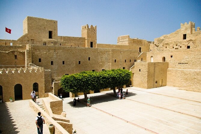 El Jem and Monastir Full-Day Tour With Lunch From Tunis or Hammamet - Good To Know
