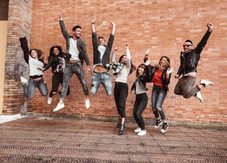 Erie: Private City Scavenger Hunt - Good To Know