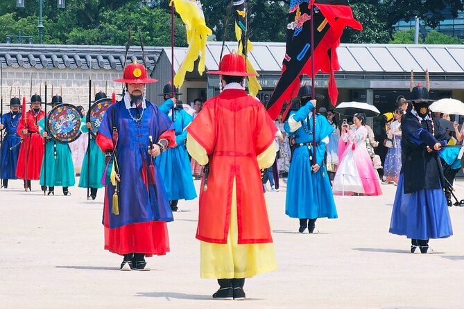 Essential Seoul Tour in the Magnificent Palace With a Hanbok - Good To Know