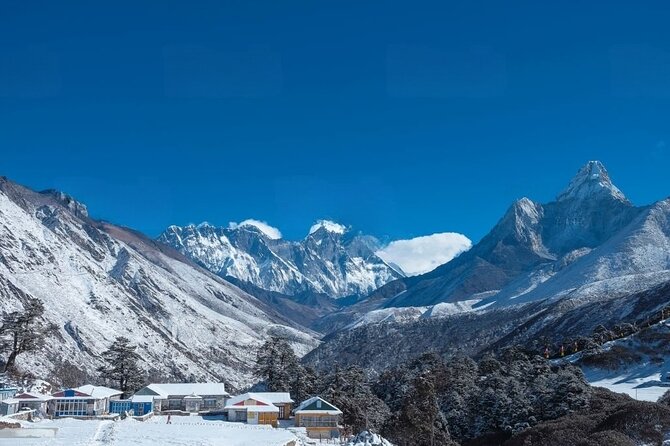 Everest Base Camp Trek 14 Days With Expedia Holiday - Overview and Accommodation