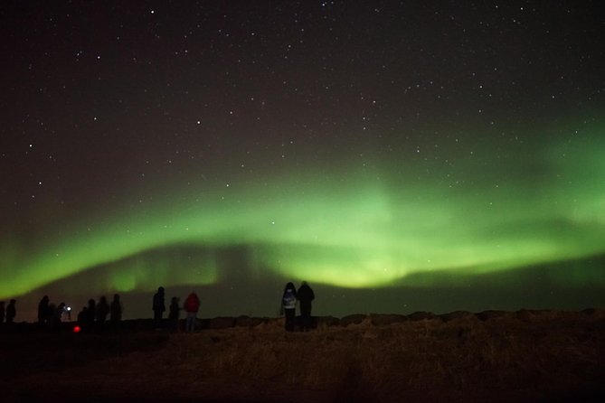 Excellent Northern Lights Small-Group Minibus Tour From Reykjavik - Good To Know