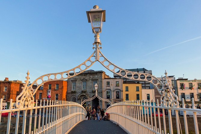 Exclusive Private Guided Tour Through the Architecture of Dublin With a Local