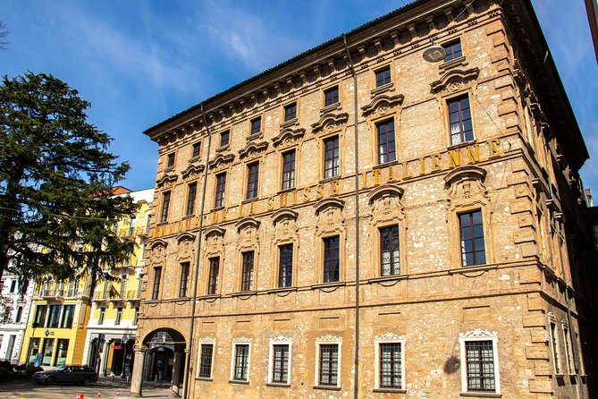 Exclusive Private Guided Tour Through the Architecture of Lugano With a Local