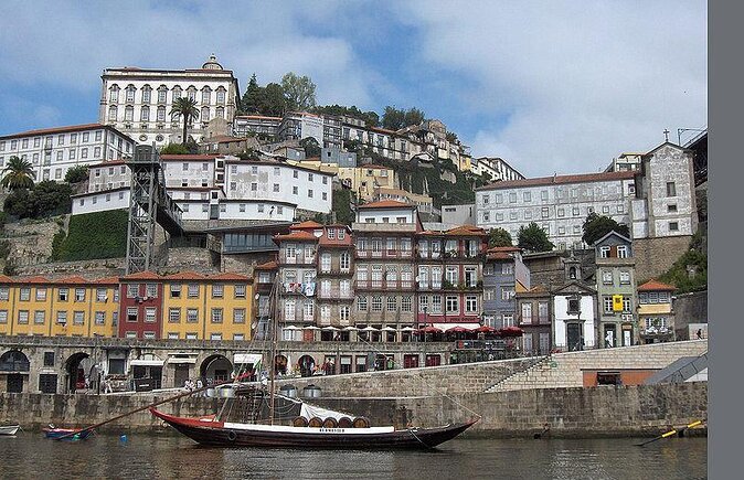 Exclusive Private Yacht Tour in Porto (1-10 People)