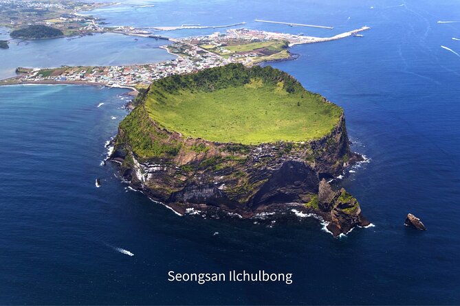 Experience Jeju Western/Eastern Coast (From Jeju City)