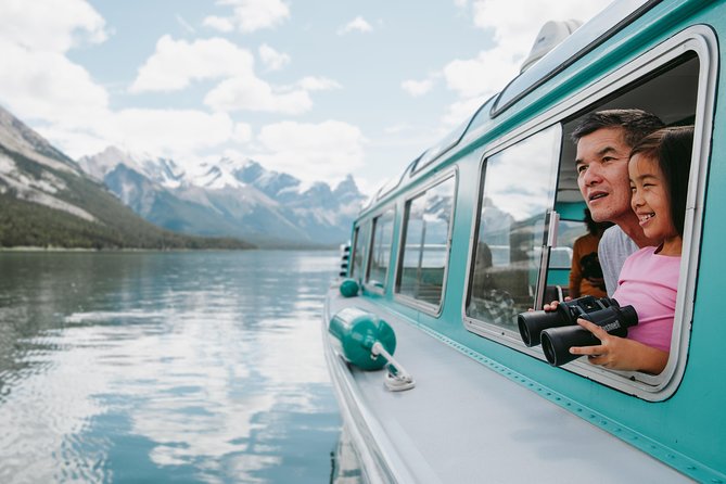 Explore Jasper Tour With Maligne Lake Cruise