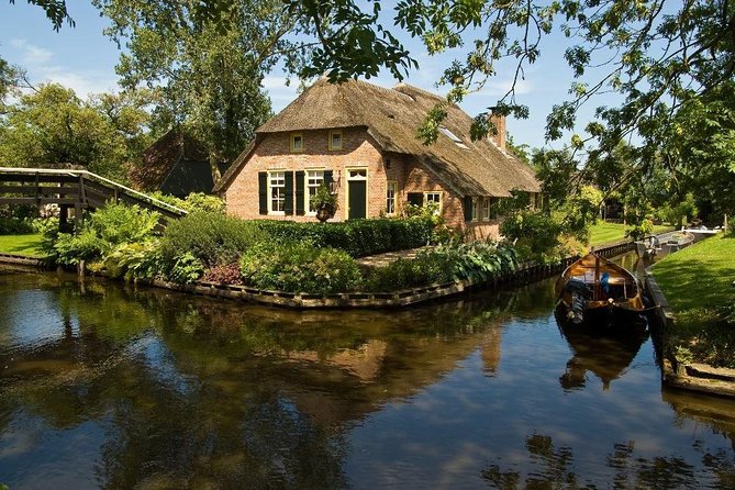 Explore the Venice of the North: Giethoorn With a Private Guide