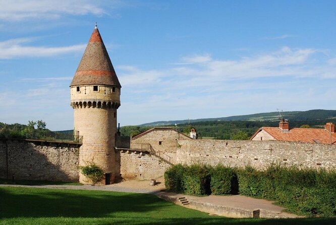 Exploring the Village of Cluny: A Self-Guided Audio Tour