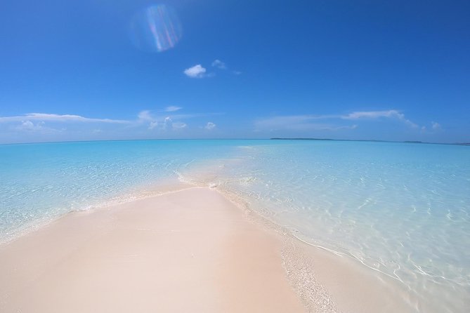 Exuma Full-Day Excursion With Breakfast and Lunch Included - Nassau