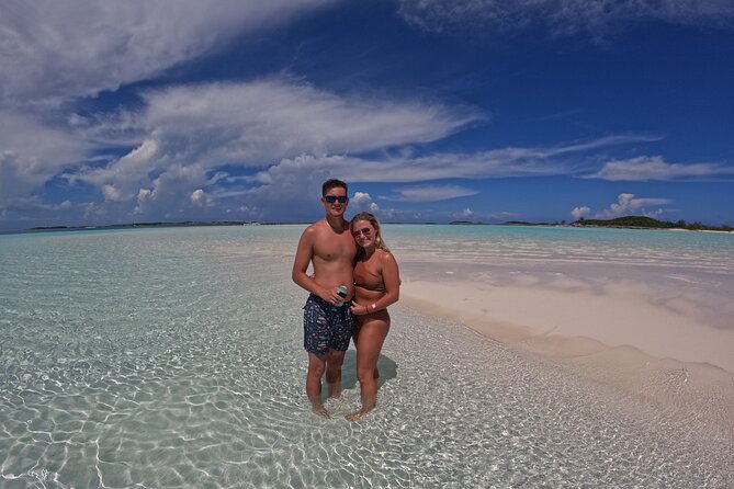 Exuma Island Hopping & Swimming Pigs Tour With Lunch From Nassau