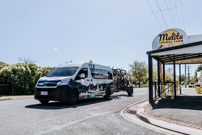 Food Crawl Tour in Tasmania